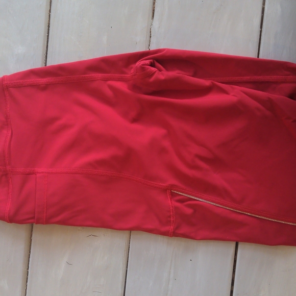 Medium - Victoria secret leggings with pockets - Picture 2 of 4